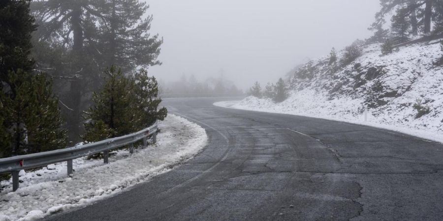 ΚΥΠΡΟΣ: Βελτιώνεται ο καιρός – Πέραν του μισού μέτρου το χιόνι στο Τρόοδος