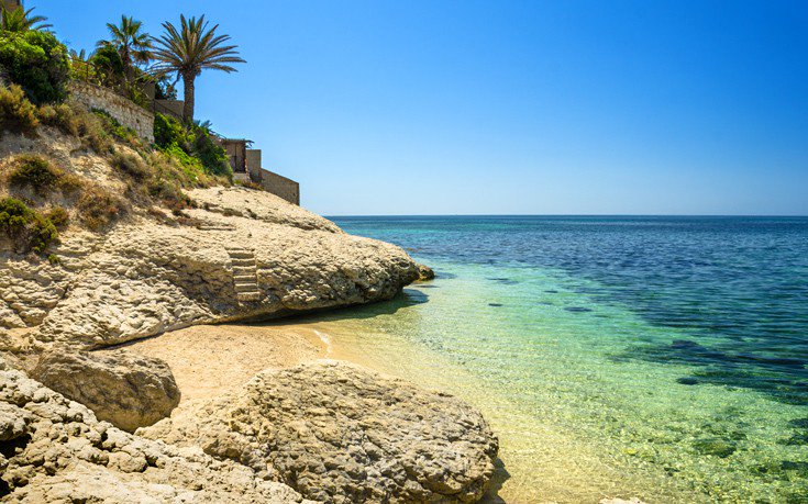 Πρόστιμο 3.000 ευρώ σε όσους παίρνουν άμμο από την παραλία στη Σαρδηνία