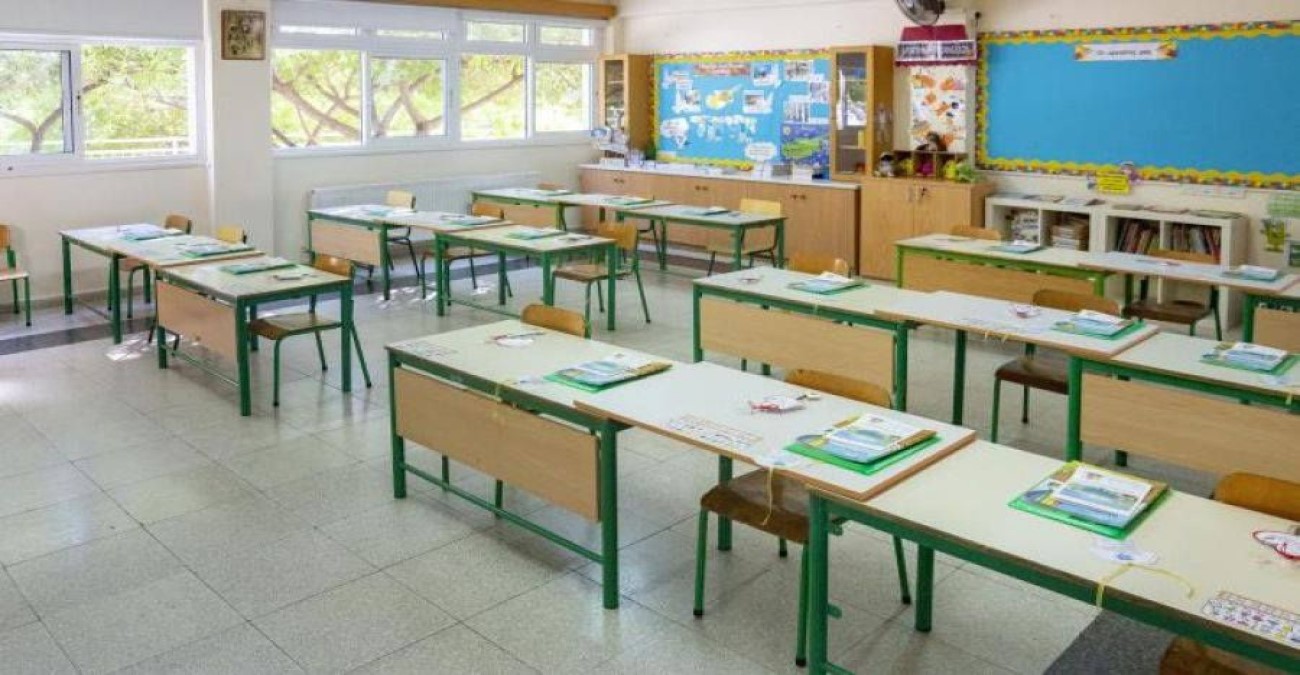 Θα συναντηθεί με ΠΟΕΔ και ΟΕΛΜΕΚ η Υπουργός Παιδείας - Η εγκατάσταση κλιματιστικών στις τάξεις στην ατζέντα
