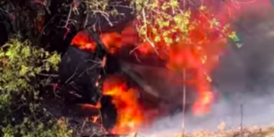 Ράλλυ Κύπρου: Σοβαρό ατύχημα με όχημα που έπεσε σε γκρεμό και έπιασε φωτιά - ΒΙΝΤΕΟ