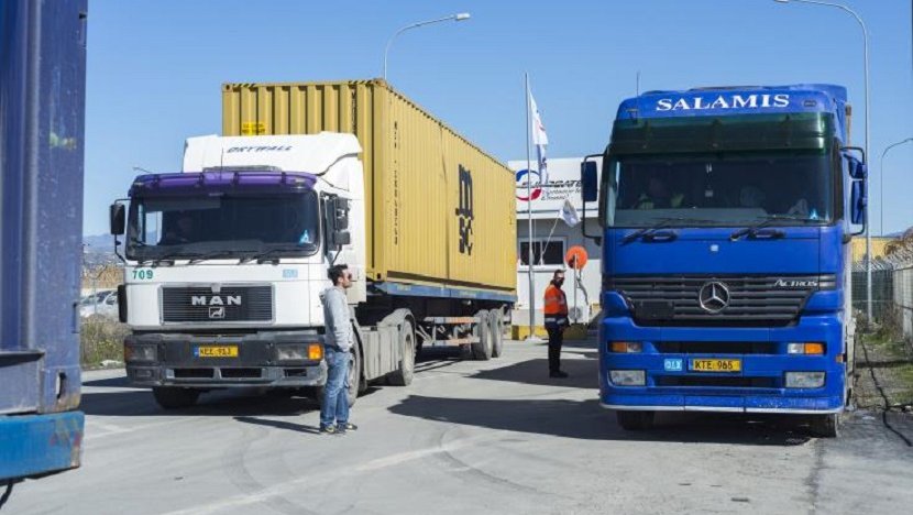Σε 24ωρη προειδοποιητική απεργία κατέρχονται την Δευτέρα οι μεταφορείς Α