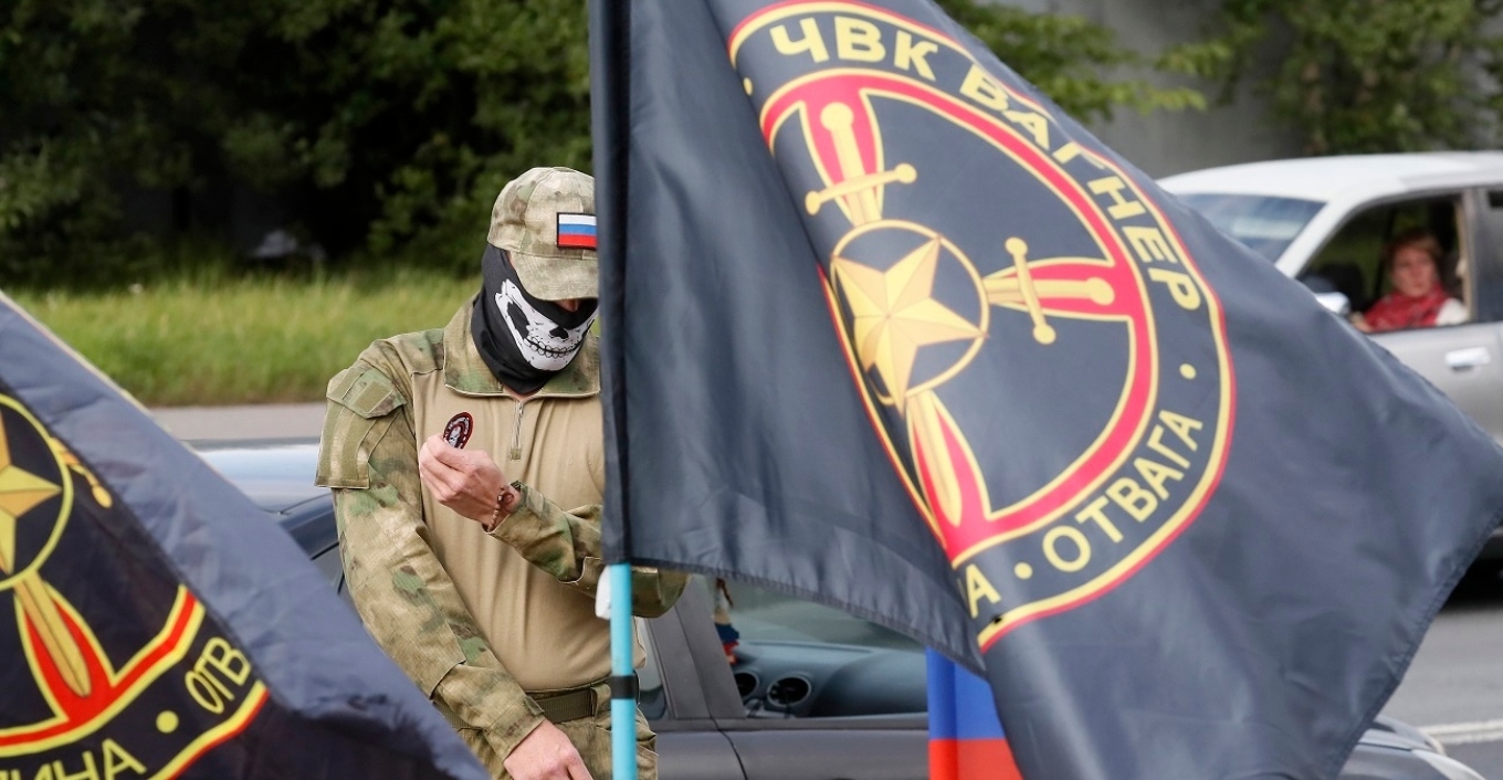 Στρατολόγοι και πρώην μισθοφόροι της Wagner χρησιμοποιούνται από τη Μόσχα ως σαμποτέρ στην Ευρώπη, πώς «ψαρεύουν» προθύμους