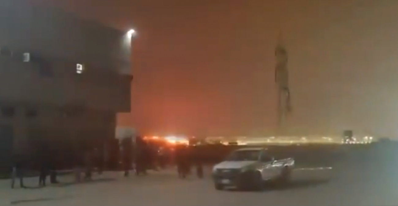 LIVE: Πόλεμος νεύρων στον Κόλπο – Το Ιράν χτύπησε διυλιστήρια – Απειλεί με «ολική καταστροφή» ο Τραμπ