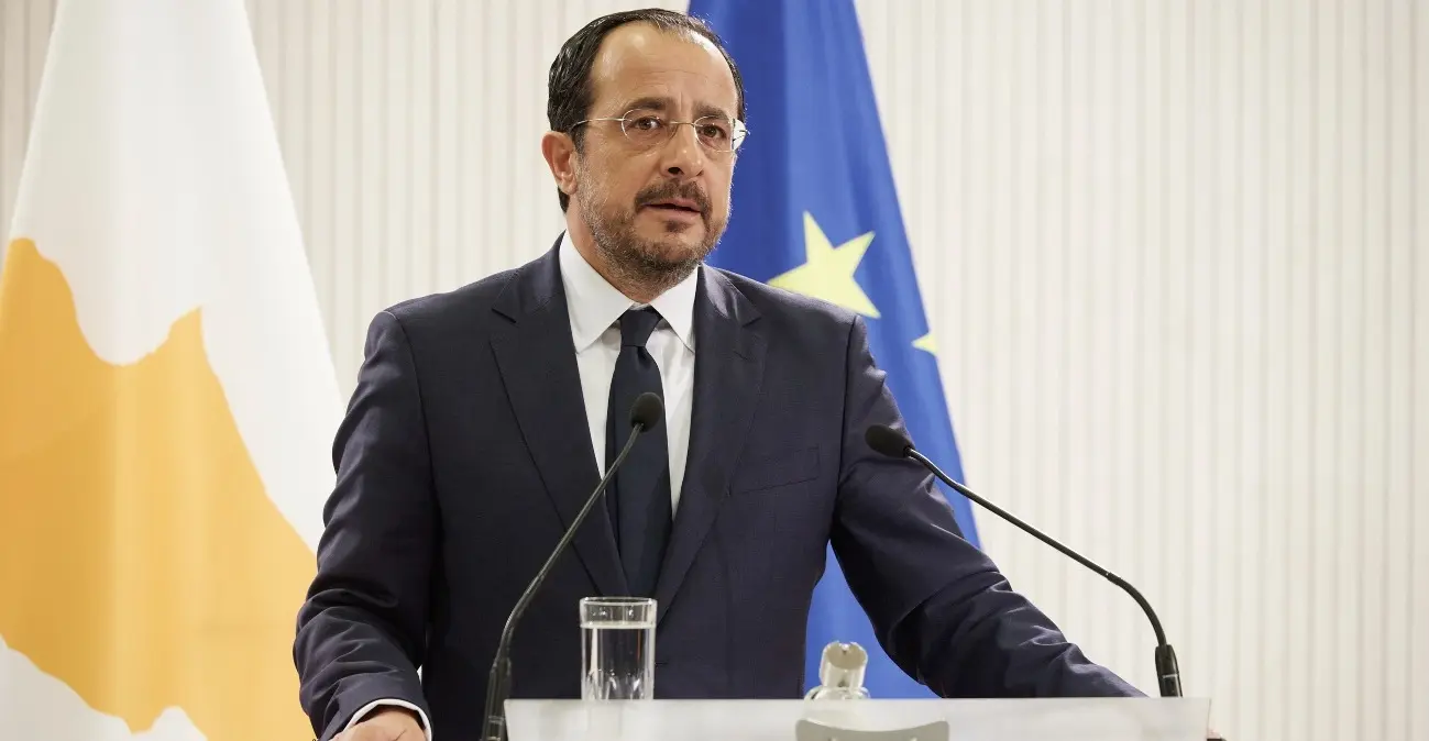 Ιδού αναλυτικά τα οχτώ μέτρα-«ανάσα» από τον ΠτΔ: Απαλλαγή ΦΠΑ, μειώσεις σε ρεύμα και καύσιμα - Όσα περιλαμβάνει το πακέτο