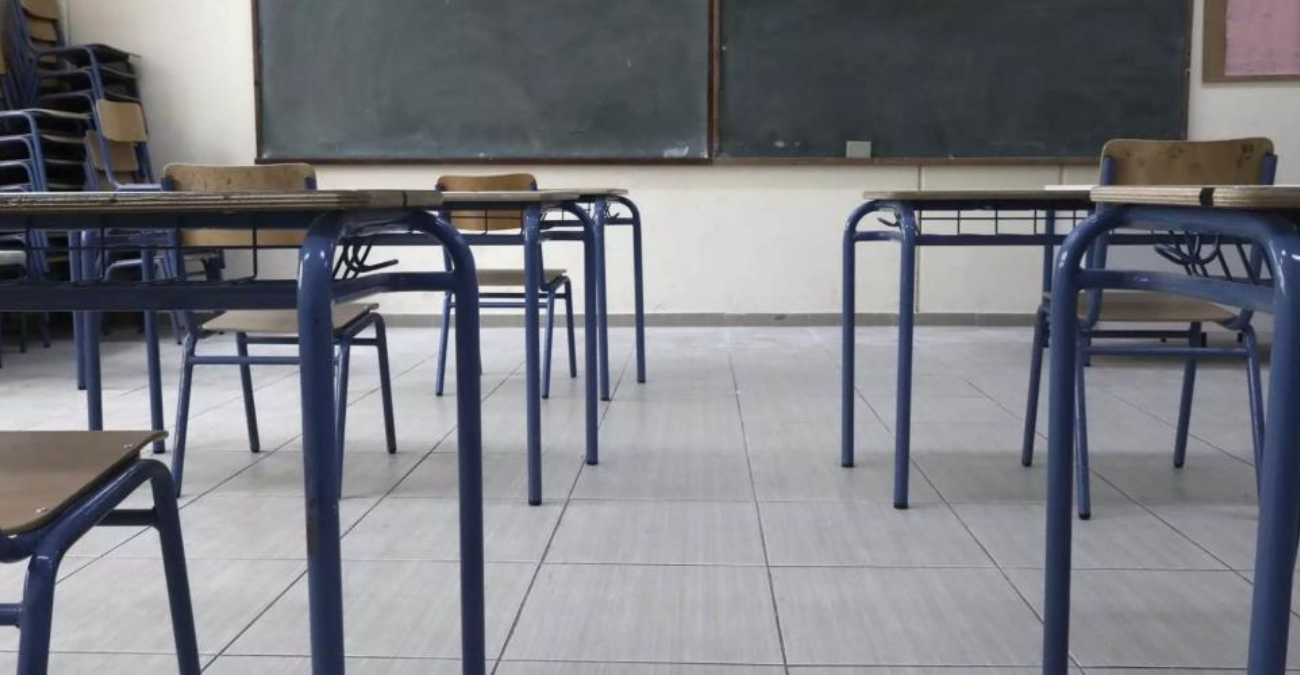 Βίντεο - «Έβγαλε ψαλίδι»: Νέο περιστατικό βίας σε σχολείο - Μαθητής επιτέθηκε σε συμμαθητές του