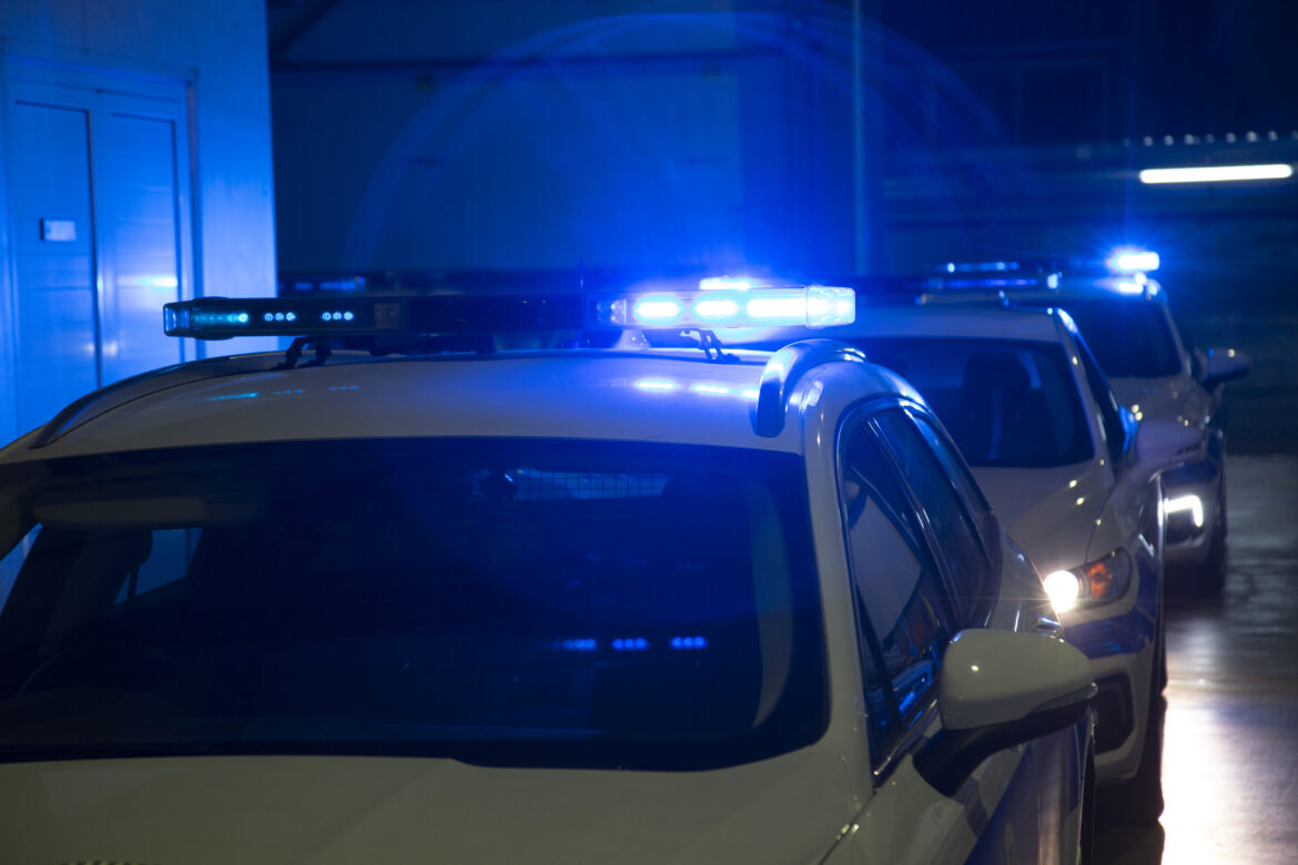 Μπαράζ συλλήψεων: Χειροπέδες σε εννέα πρόσωπα – Από κατοχή πυροβόλου όπλου και ρίψη πυροβολισμών μέχρι παράνομη κατοχή ναρκωτικών   