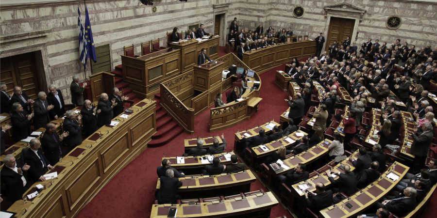 Υπερψηφίστηκε με 154 ψήφους το πολυνομοσχέδιο με τα προαπαιτούμενα στη Βουλή των Ελλήνων