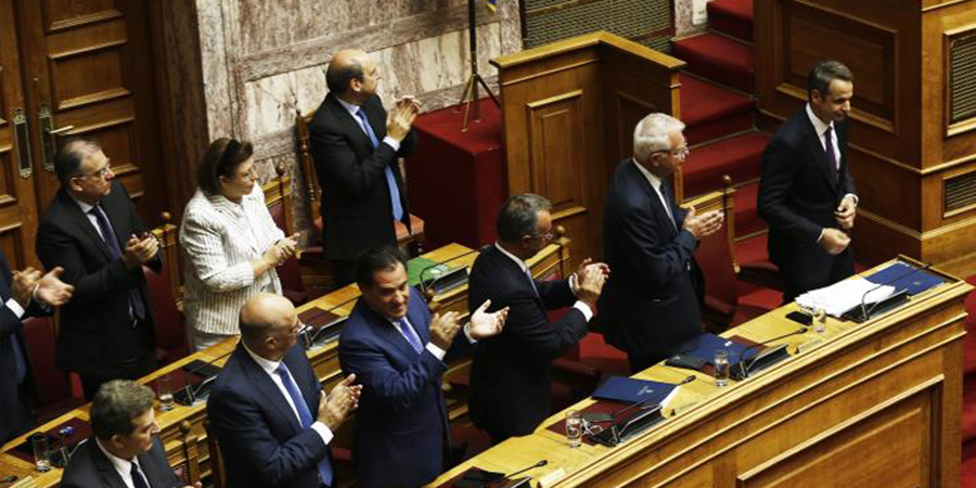 Ψήφος εμπιστοσύνης στην ελληνική κυβέρνηση από 158 βουλευτές - 'Όχι' από 142 