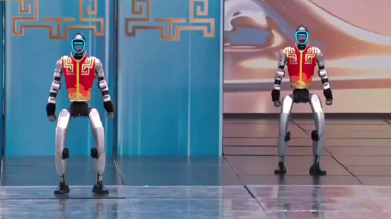 ΒΙΝΤΕΟ: Εντυπωσιακό σόου από ανθρωποειδή ρομπότ – Χορεύουν και κάνουν… κουνγκ φου