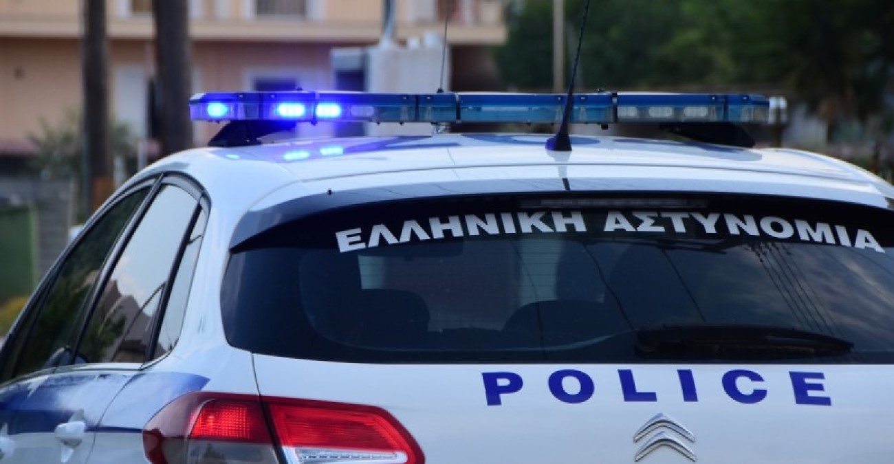 Εύβοια: Χτύπησε τη μητέρα του και «έσπασε» το σπίτι της γιαγιάς του - Χειροπέδες σε 39χρονο