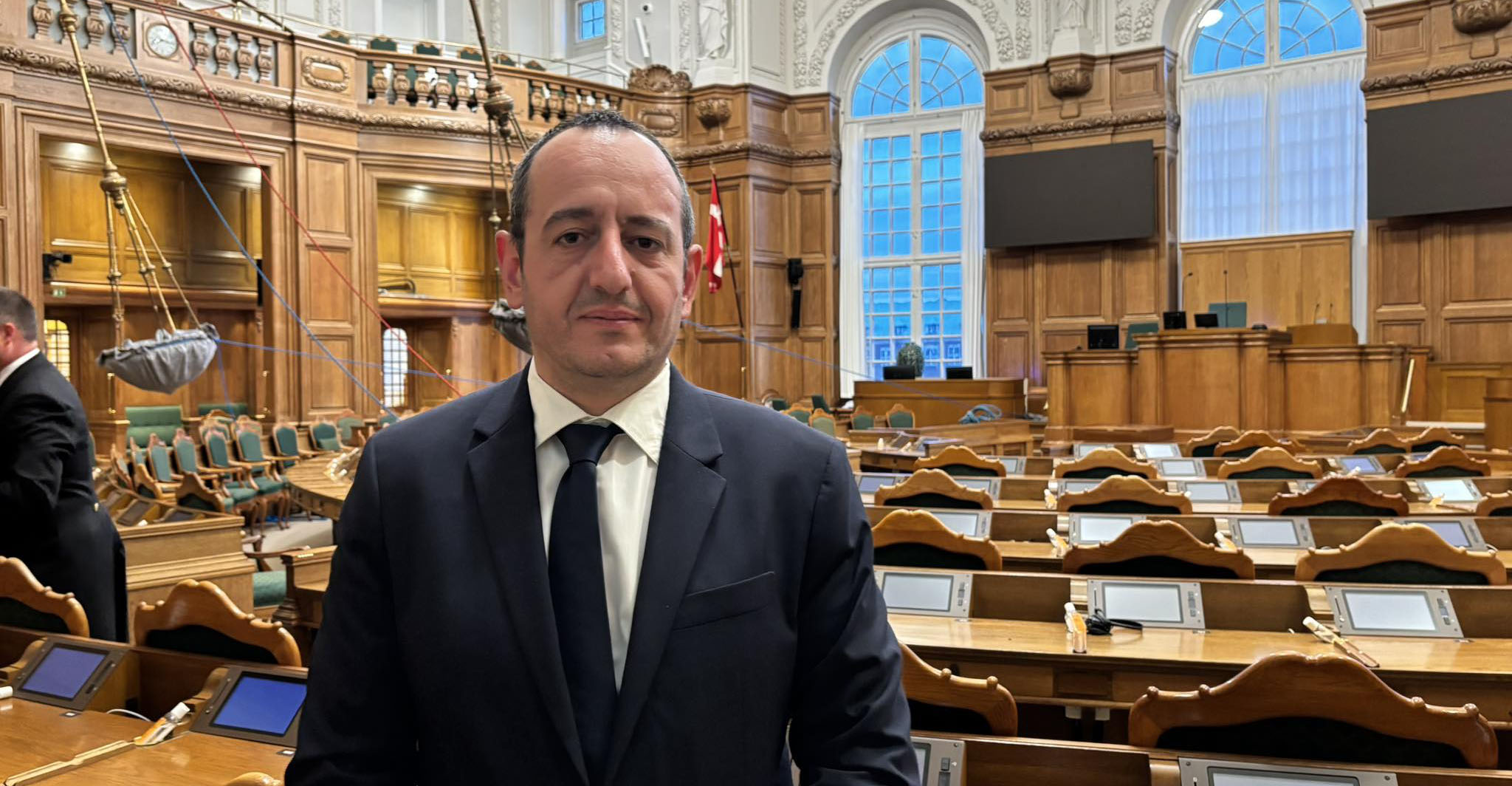 Video: Προκλητικός ο Ακάρ για την εισβολή στην Κύπρο - Τον έβαλε στη θέση του ο Γεάδης απαντώντας στην τουρκική προπαγάνδα 
