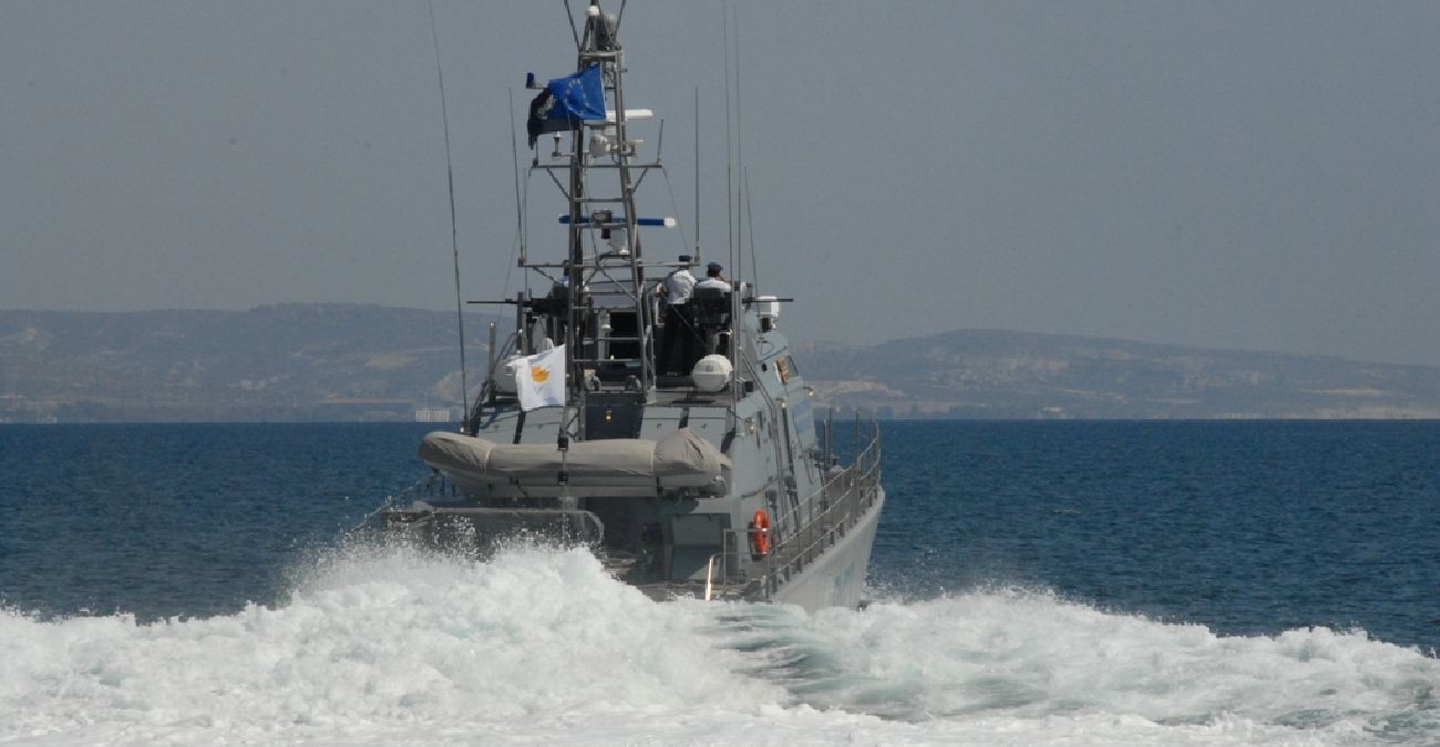 Εντόπισαν σκάφος με 20 παράτυπους μετανάστες - Συνελήφθη 24χρονος 