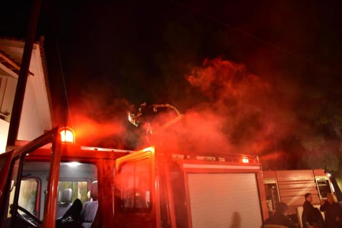 ΕΠ. ΠΑΦΟΥ: Φωτιά σε οικία από αναμμένο τζάκι- Πρόλαβε τα χειρότερα η Πυροσβεστική