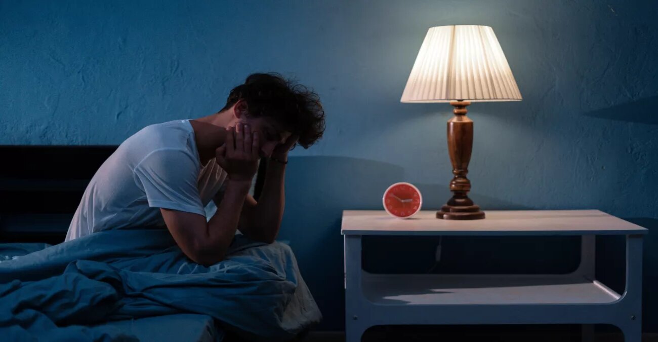 Αϋπνία: Ένας γιατρός αποκαλύπτει τις 5 συνήθειες που μας χαλούν τον ύπνο