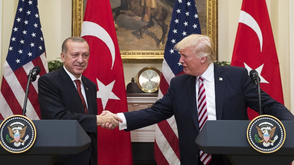 Τηλεφωνική επικοινωνία Τραμπ– Ερντογάν για προώθηση κοινών συμφερόντων
