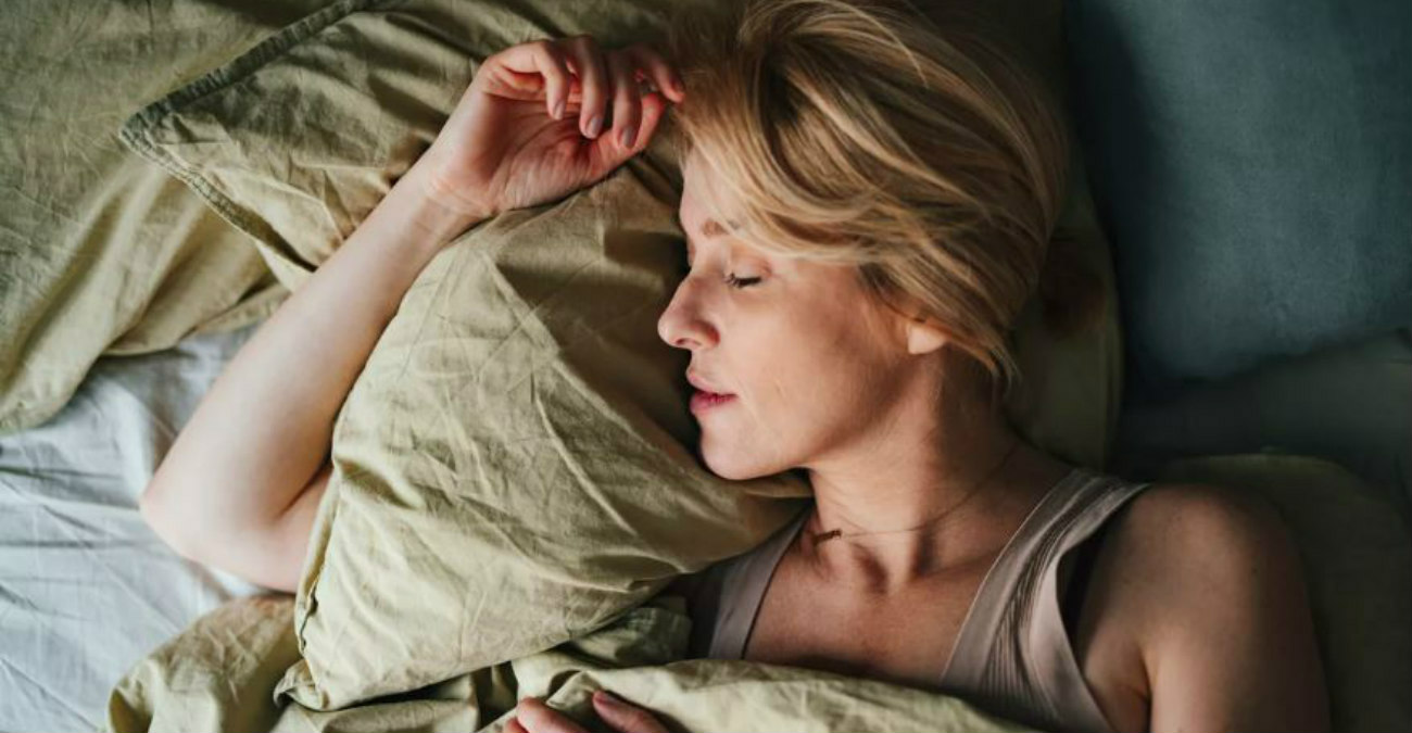 Αϋπνία: Οι 5 καλύτερες συνήθειες για να αποκοιμηθείτε αμέσως – Τι να αποφύγετε δυο ώρες πριν ξαπλώσετε
