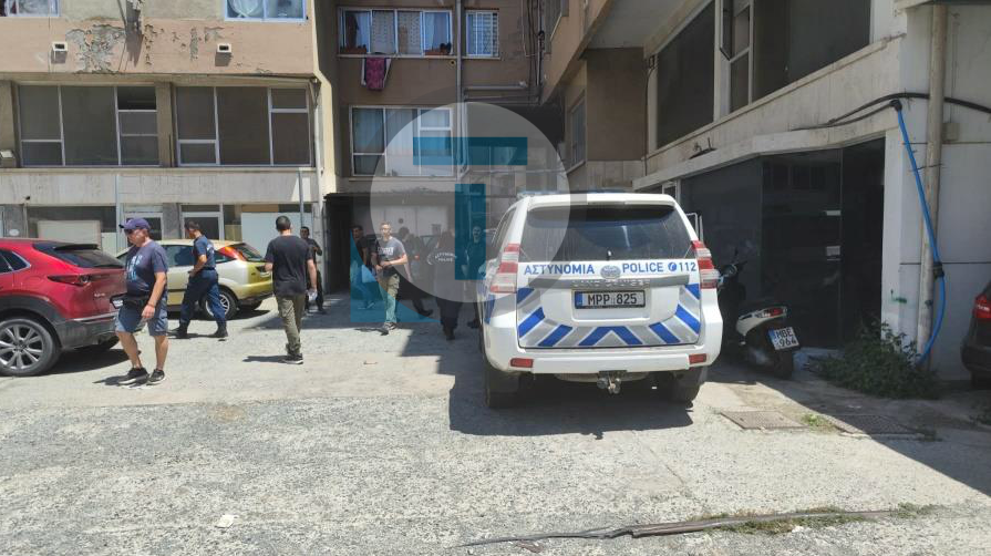Αποκλείστηκε η περιοχή στη Λάρνακα μετά το ατύχημα με τους τρεις αλλοδαπούς - Σε εξέλιξη η επιχείρηση της Αστυνομίας