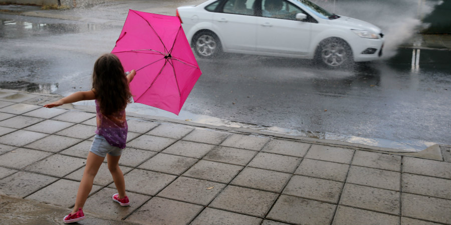 ΚΑΙΡΟΣ: Αισθητή πτώση της θερμοκρασίας - Έρχονται και βροχές