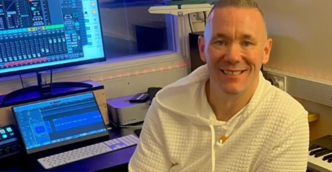 Απίστευτη μεταμόρφωση: Έχασε 64 κιλά σε έναν χρόνο με μία απλή άσκηση – Δείτε βίντεο