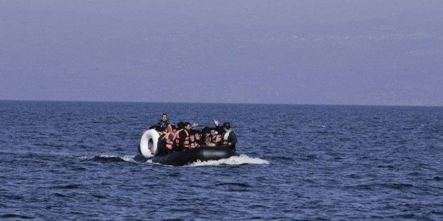 Κι άλλη βάρκα με μετανάστες στο Κάβο Γκρέκο – Πάνω από 30 άτομα – Αγκαλιές στο λιμάνι - Φωτογραφίες