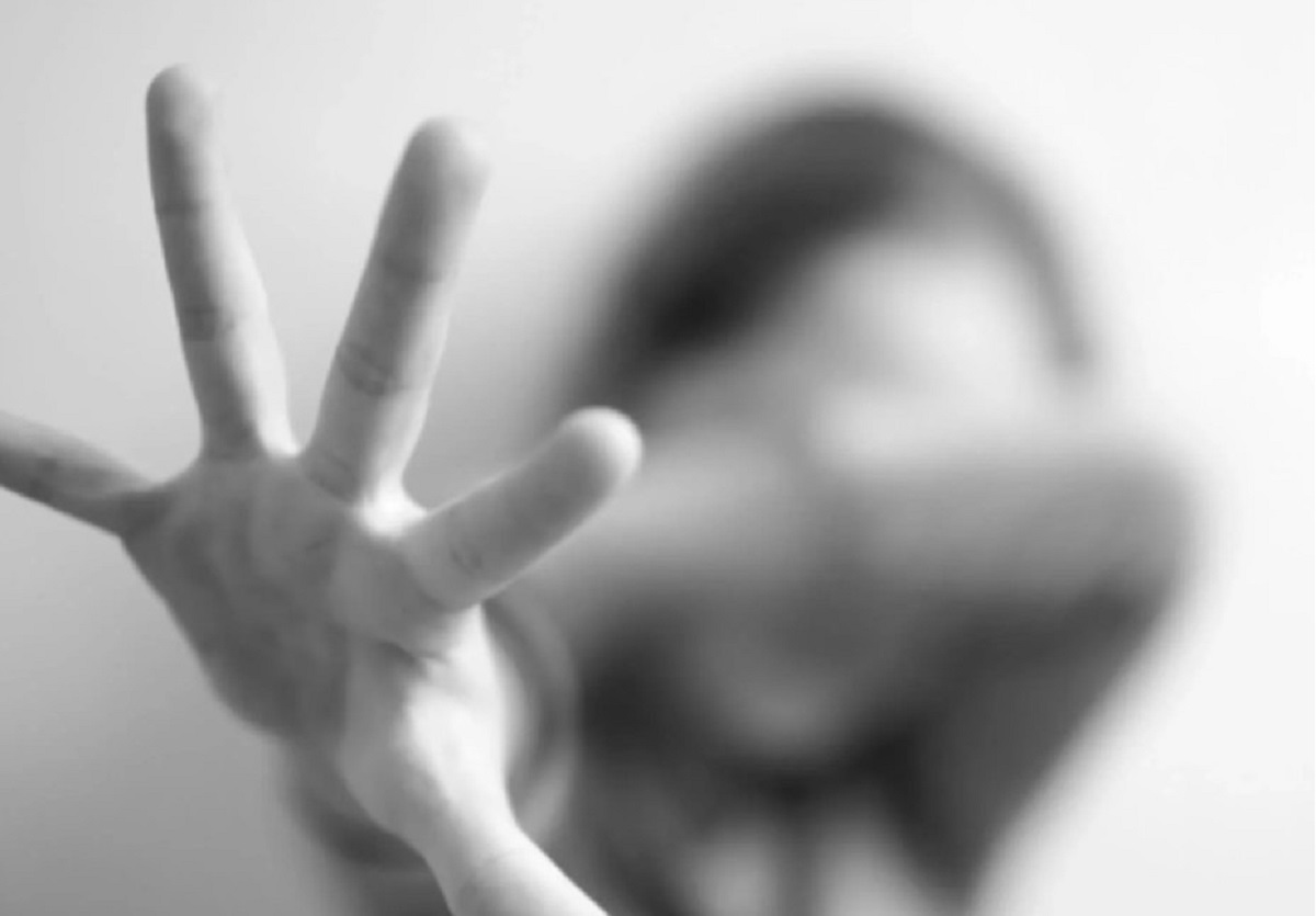 Γνωστός πλαστικός χειρουργός ξυλοκόπησε στη Συγγρού 43χρονη οδηγό στη μέση του δρόμου – «Ήθελε να με σκοτώσει» - Του πέρασαν χειροπέδες