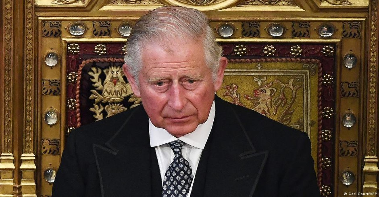 Δημοσκόπηση: Πάνω από έξι στους δέκα Βρετανούς εγκρίνουν τον Κάρολο και πάνω από τους μισούς τη μοναρχία
