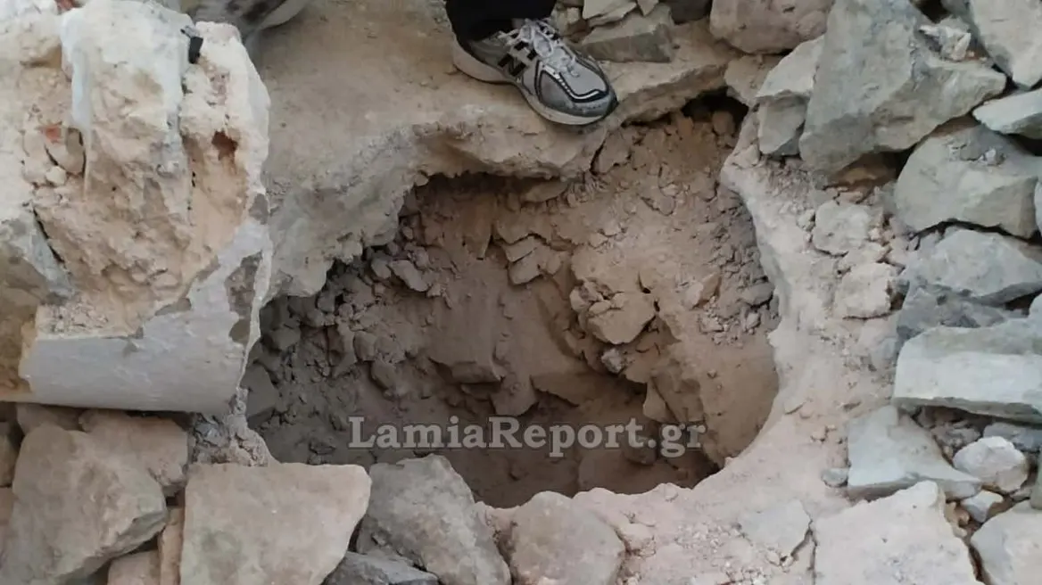 Κατέστρεψαν την Αγία Τράπεζα σε εκκλησία στη Φθιώτιδα για να βρουν… λίρες - Δείτε φωτογραφίες
