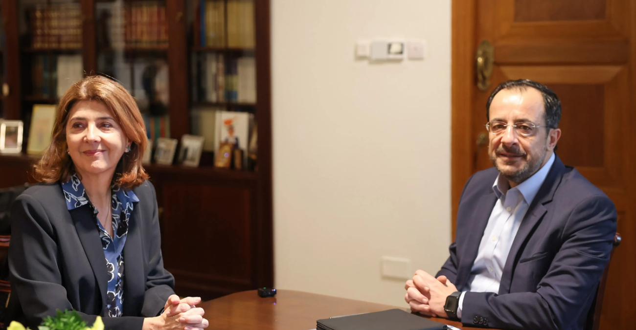 Στο επίκεντρο η συνάντηση Χριστοδουλίδη - Ολγκίν: Στόχος η επανέναρξη των συνομιλιών για το Κυπριακό