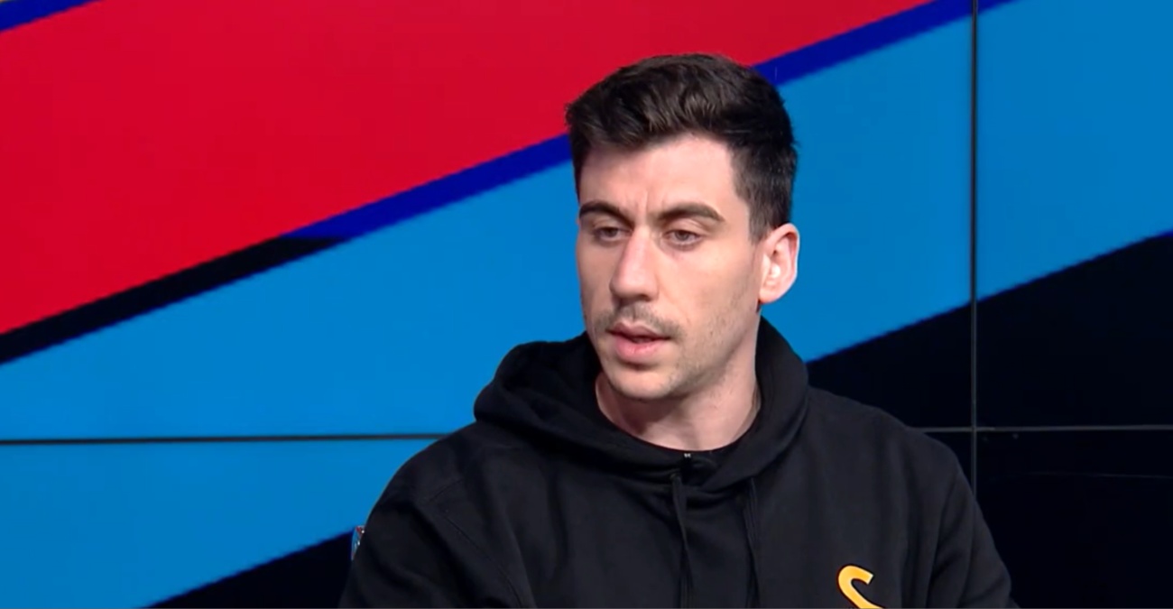 Φειδίας Παναγιώτου: «Πήγα στην Αστυνομία για τον Τορναρίτη» – «Πετούν πέτρες στο σπίτι μου και με ελέγχουν για ναρκωτικά»