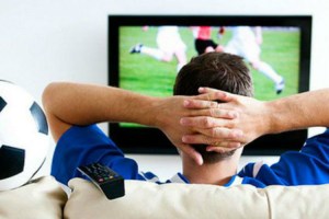 Αγώνες ποδοσφαίρου και μπάσκετ στο σημερινό (21/09) πρόγραμμα των τηλεοπτικών μεταδόσεων