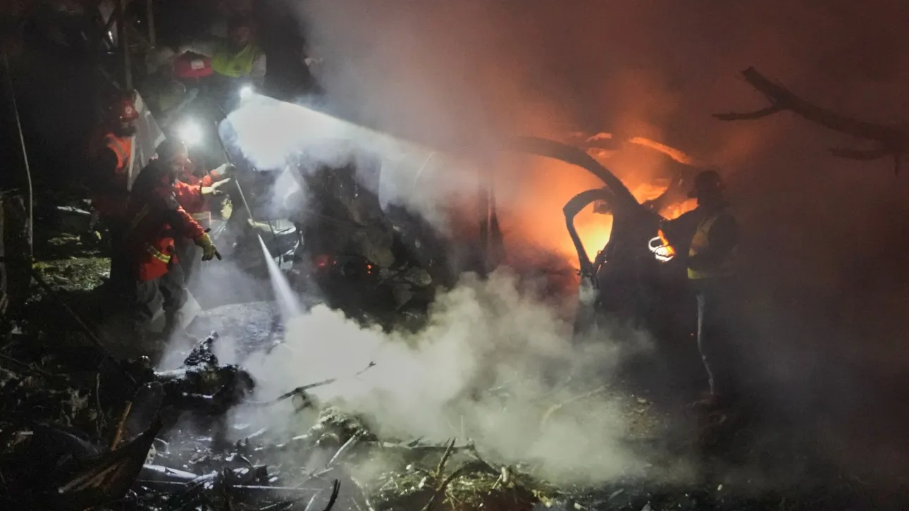 LIVE: Νέο ιρανικό χτύπημα στο Τελ Αβίβ με βόμβες διασποράς - Ένας νεκρός από θραύσματα πυραύλου στα ΗΑΕ