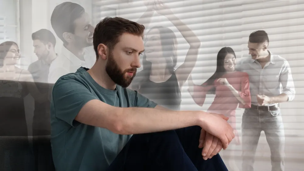 Εάν νιώθετε μόνοι ακόμη και μέσα σε κόσμο, τότε η υγεία σας μπορεί να κινδυνεύει