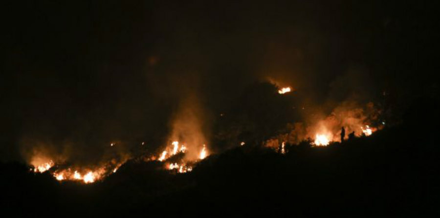 ΛΕΜΕΣΟΣ: Εκκενώθηκαν προληπτικά κατοικίες μετά από φωτιά- Μάχη των Πυροσβεστών μέχρι τις πρώτες πρωινές ώρες