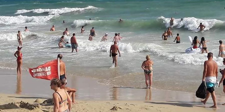 ΑΓ. ΝΑΠΑ: Πάλευε με τα κύματα 20χρονος – Λιποθύμησε στη στεριά -ΦΩΤΟΓΡΑΦΙΕΣ