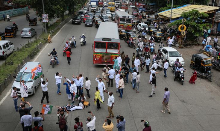 Τραγωδία στην Ινδία: Λεωφορείο έπεσε σε χαράδρα, τουλάχιστον 55 άνθρωποι σκοτώθηκαν 