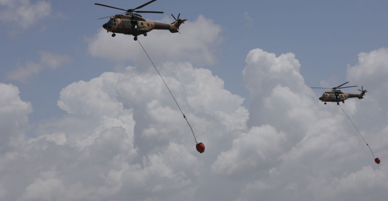 Δυο ελικόπτερα από Ιορδανία με 18μελές πλήρωμα ενισχύουν την πυρόσβεση στην Κύπρο