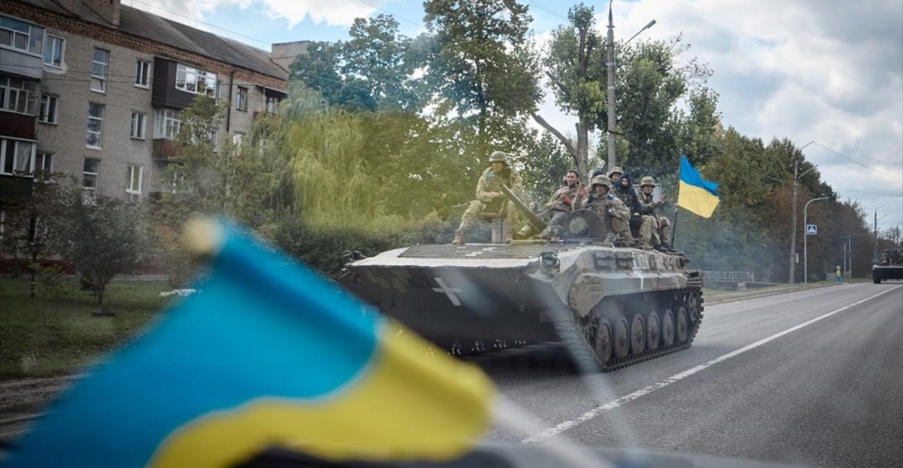 Τα ρωσικά στρατεύματα αποχώρησαν από την Λιμάν της Ουκρανίας για να μην περικυκλωθούν