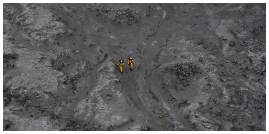 Μειώνεται η ένταση των ερευνών για τον εντοπισμό των δύο αγνοούμενων μετά την ηφαιστειακή έκρηξη στο νησί Γουάιτ