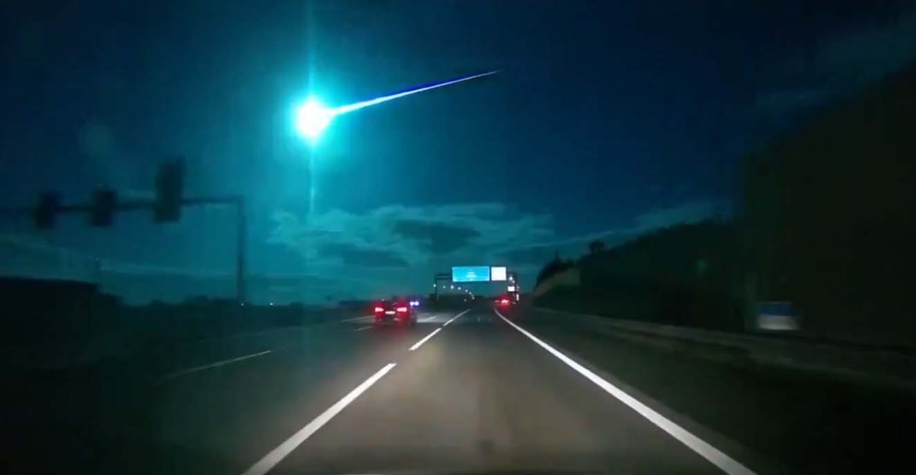 Μετεωρίτης διέσχισε τον ουρανό της Πορτογαλίας το βράδυ - Δείτε εντυπωσιακά βίντεο