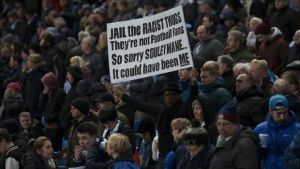 Πιέζουν και οι παίκτες στην Αγγλία – Ζητούν την φυλάκιση των ρατσιστών οπαδών