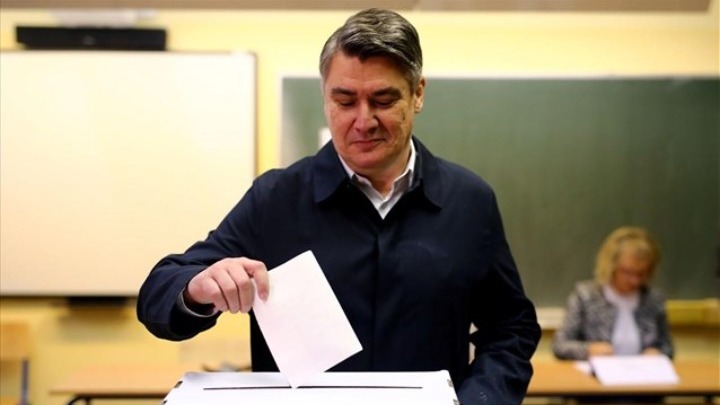 Κροατία: Τα έξιτ πολ δίνουν νικητή των προεδρικών εκλογών τον Σοσιαλδημοκράτη Ζόραν Μιλάνοβιτς