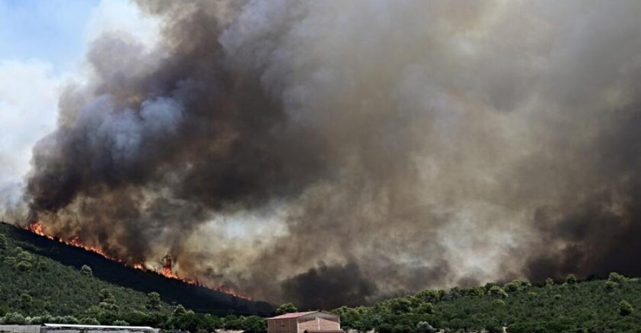 Φωτιές στην Ελλάδα: Ελεγχόμενη η κατάσταση στο μέτωπο όπου δρα η κυπριακή αποστολή