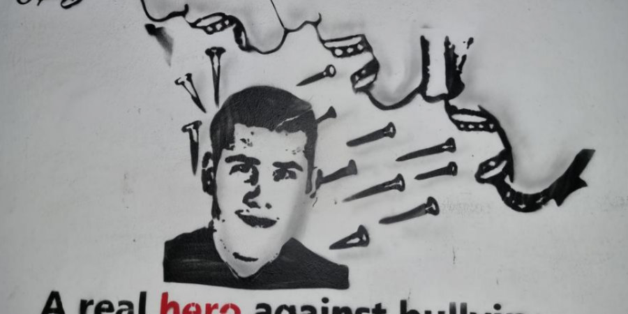 «Αν οι τραμπούκοι σε σκότωσαν μια φορά το κράτος το ξανακάνε» - Γκράφιτι αφιερωμένο στον Παναγιώτη Στεφανή