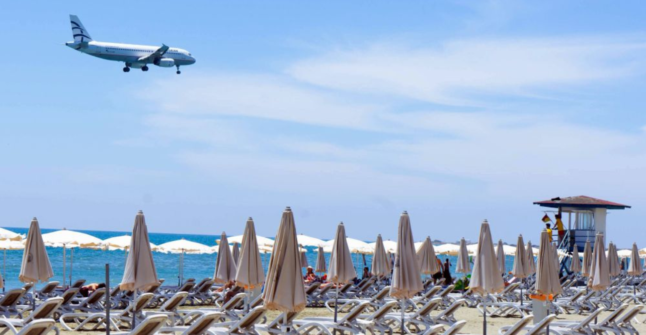 «Χάθηκαν πάνω από €1 δισ. τον χρόνο»: Τι λέει Ρώσος Πρέσβης για τον τουρισμό στην Κύπρο