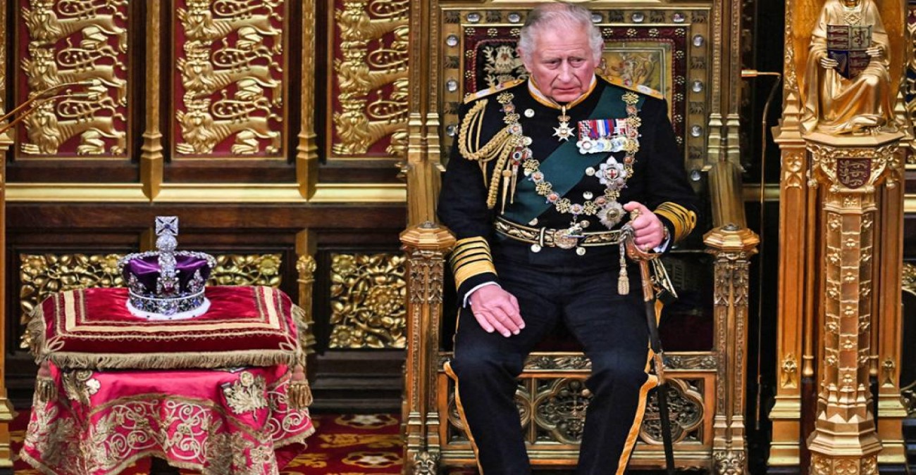 Βασιλιάς Κάρολος: Γιατί αποκάλυψε ότι πάσχει από καρκίνο - Το βάρος του Ουίλιαμ και το ταξίδι αστραπή του Χάρι