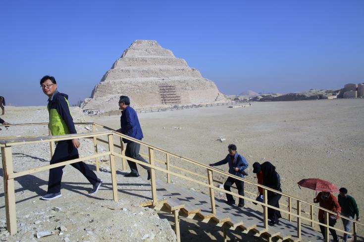 ΑΙΓΥΠΤΟΣ: Τέσσερις οι νεκροί μέχρι τώρα από την έκρηξη σε τουριστικό λεωφορείο κοντά στις Πυραμίδες 