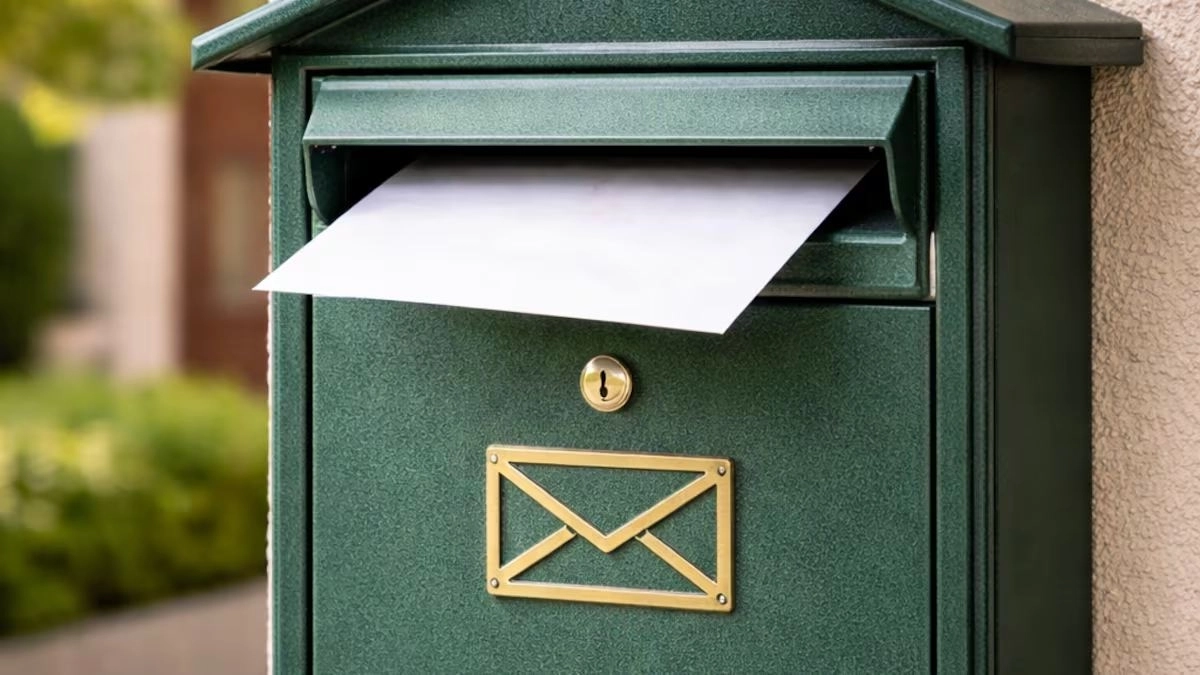 Αν βρεις ένα λευκό χαρτί στο γραμματοκιβώτιο, μην το αγνοήσεις: Μπορεί να μην είναι τυχαίο