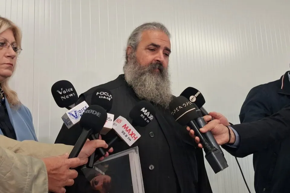Τραγωδία των Τεμπών: Συγκλονίζουν τα λόγια του πατέρα Χριστοφορου - «Πρέπει να μάθω πώς πέθανε ο δικός μου Κυπριανός» 