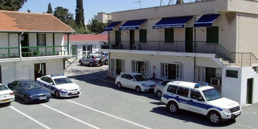 ΕΚΤΑΚΤΟ: Ληστεία έξω από Τράπεζα στην Πάφο -Δυο κουκουλοφόροι επιτέθηκαν σε υπαλλήλους λογιστηρίου 