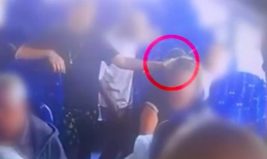 VIDEO: Η στιγμή όπου 13χρονος βάζει φωτιά στα μαλλιά μιας ανυποψίαστης γυναίκας μέσα σε λεωφορείο στο Ισραήλ